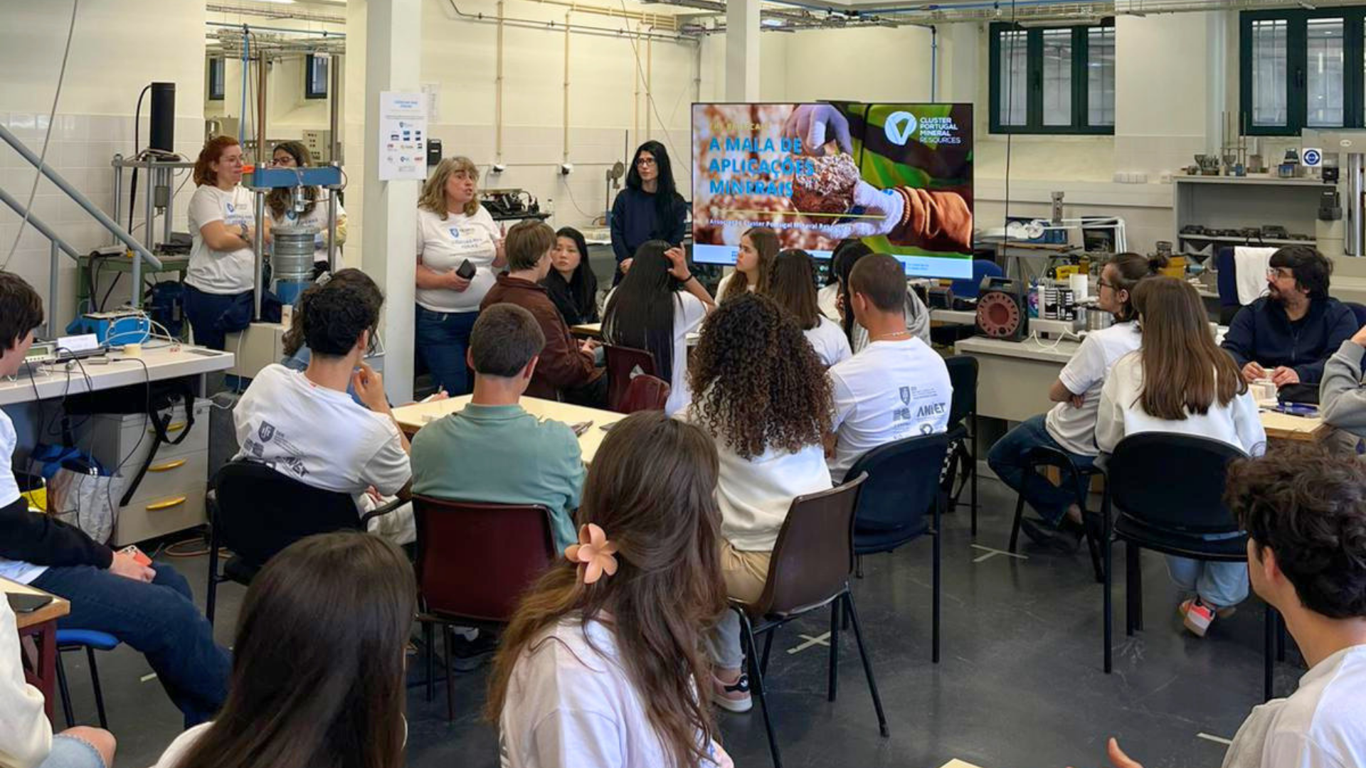 ACPMR apresenta “A Mala de Aplicações Minerais” no Instituto Superior Técnico